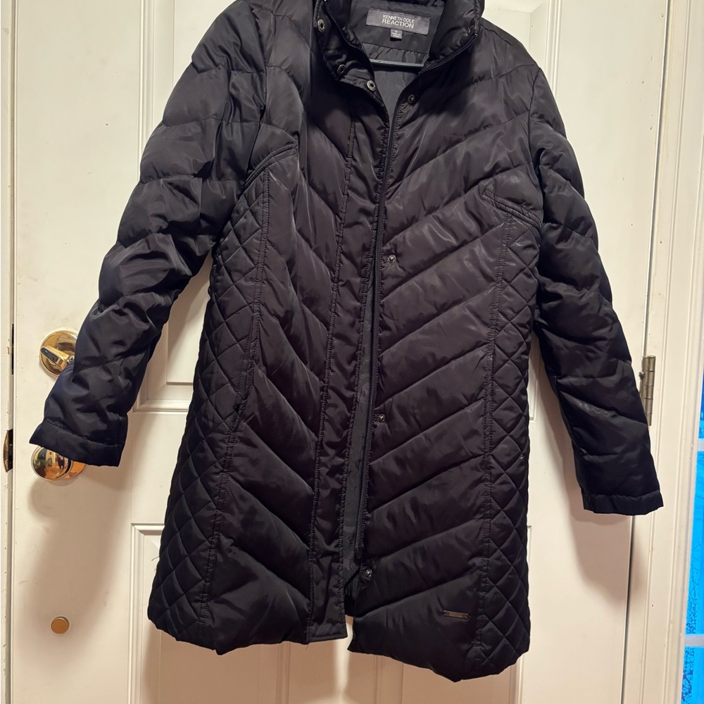 Kenneth Cole Reaction Black Puffer Jacket with Chevron Quilting